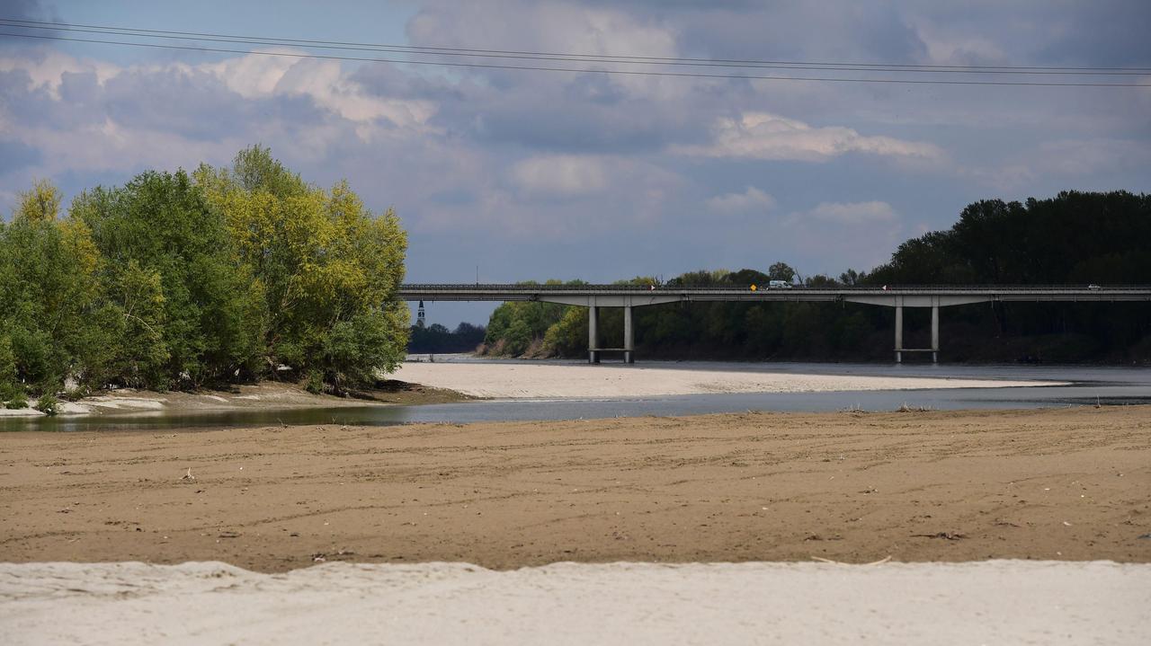 Il Po è in secca: così il clima impazzito sta mettendo in crisi il Grande Fiume
