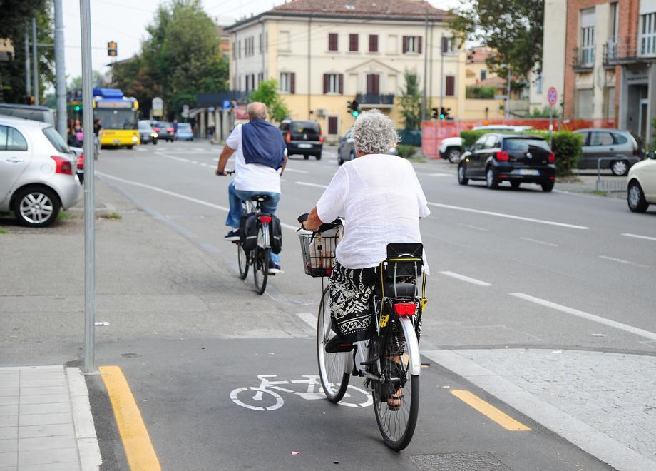 Priorità ai percorsi ciclopedonali
