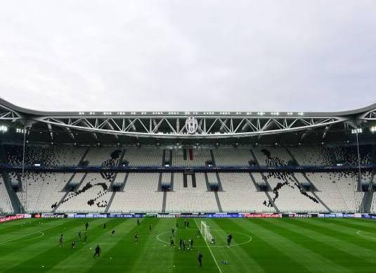 Serie A, l’idea di misure più lievi «Prima la salute, ma si riparte» 