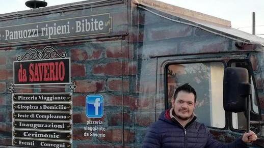 La pizzeria itinerante di Saverio conquista anche i bambini