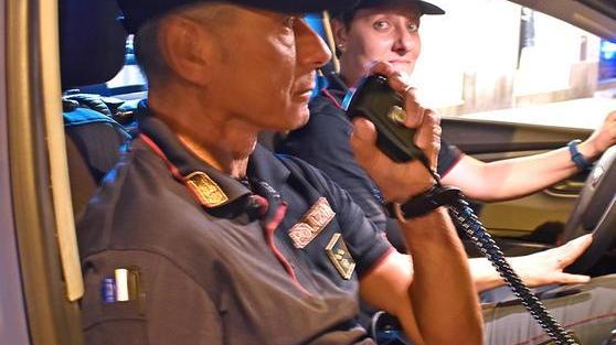 Inghiottisce cinque dosi di eroina: arrestato