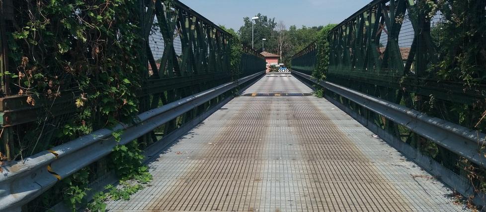Ponte Bailey tra Solara e Stuffione, via ai lavori