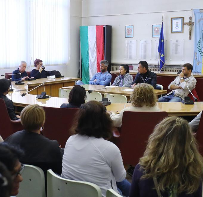 Lavori fermi nelle scuole L’opposizione vuole chiarezza 