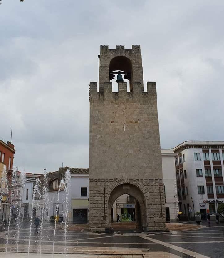 Lavori in ritardo alla torre di Mariano, è polemica