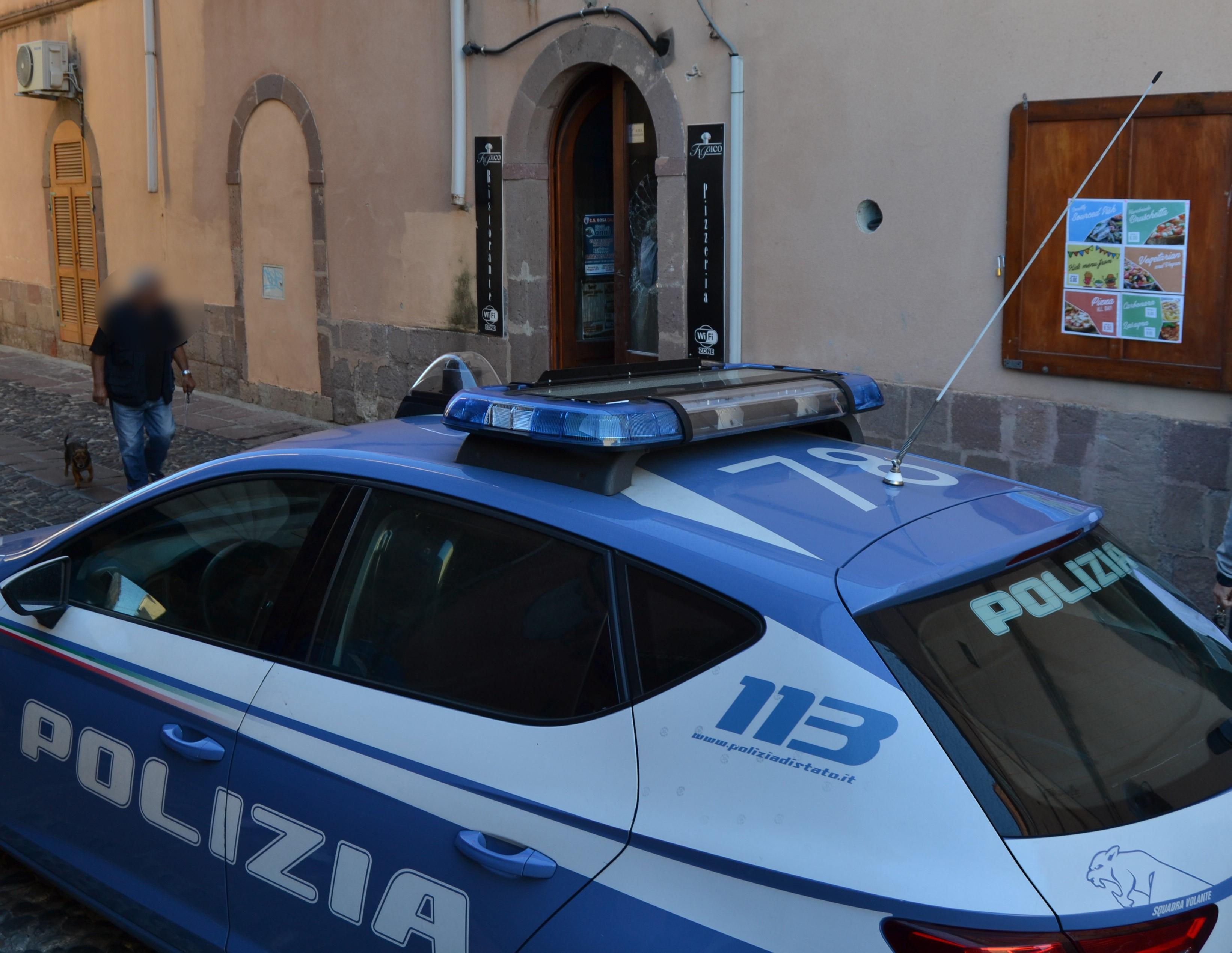 Macomer, durante la sfilata di carnevale la lite fra due ragazzi finisce a coltellate