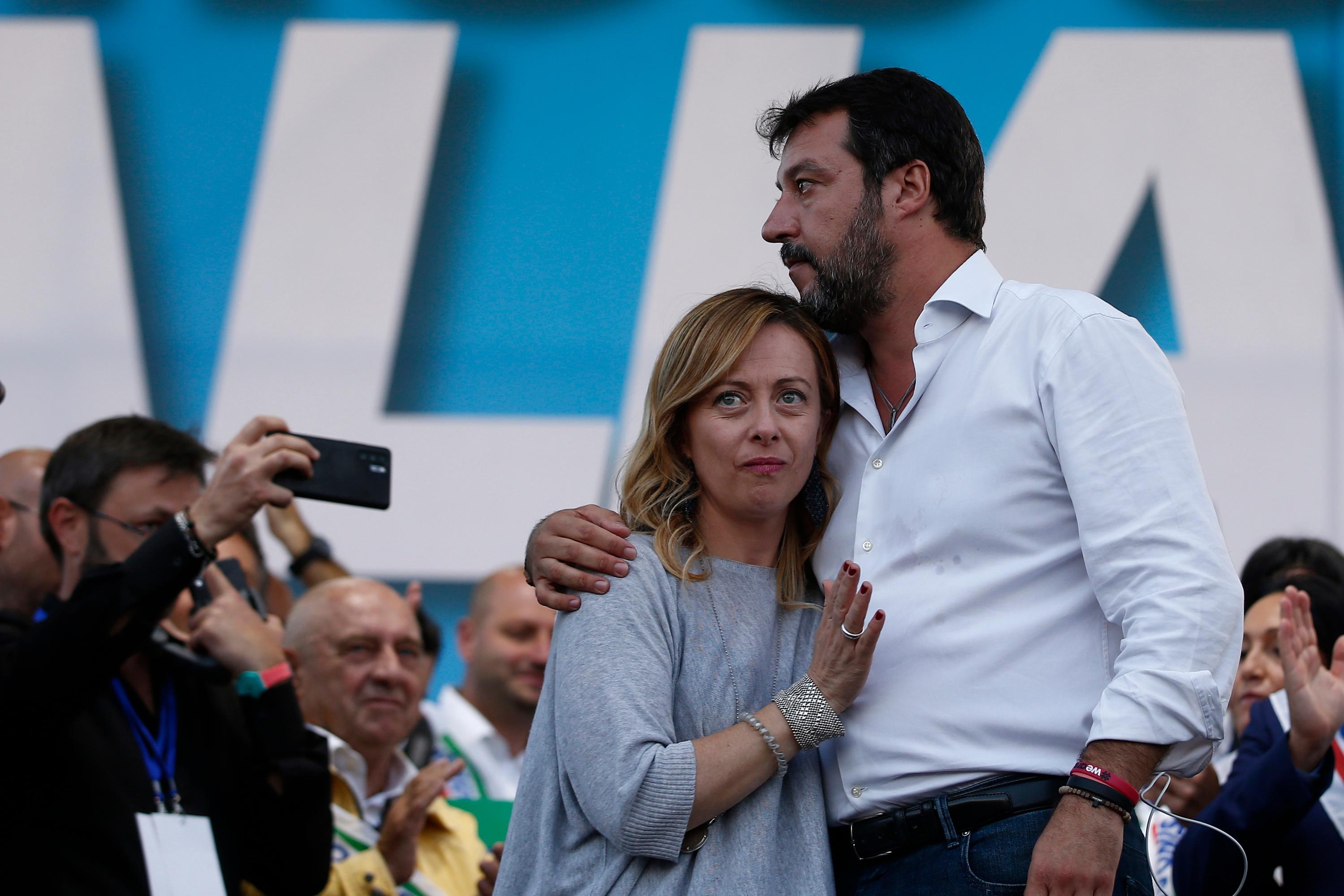 Elezioni in Toscana, Salvini non sceglie: Fratelli d’Italia teme l’inciucio con Renzi 