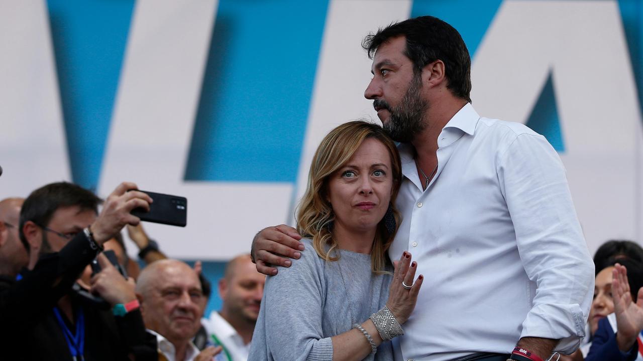 Elezioni in Toscana, Salvini non sceglie: Fratelli d’Italia teme l’inciucio con Renzi