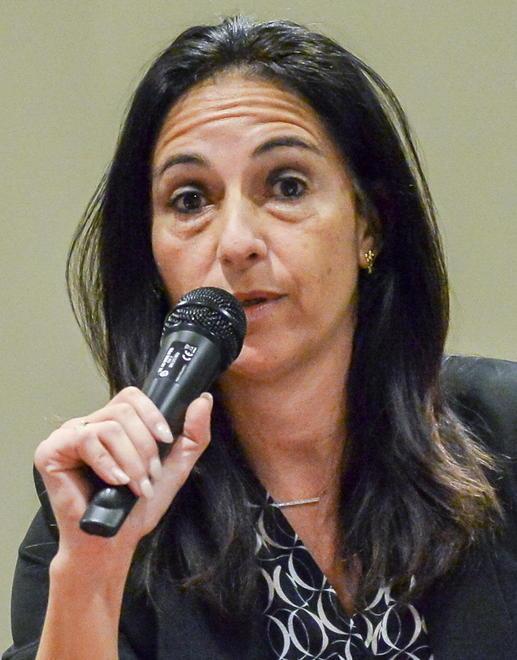 CARINA VITULANO 
