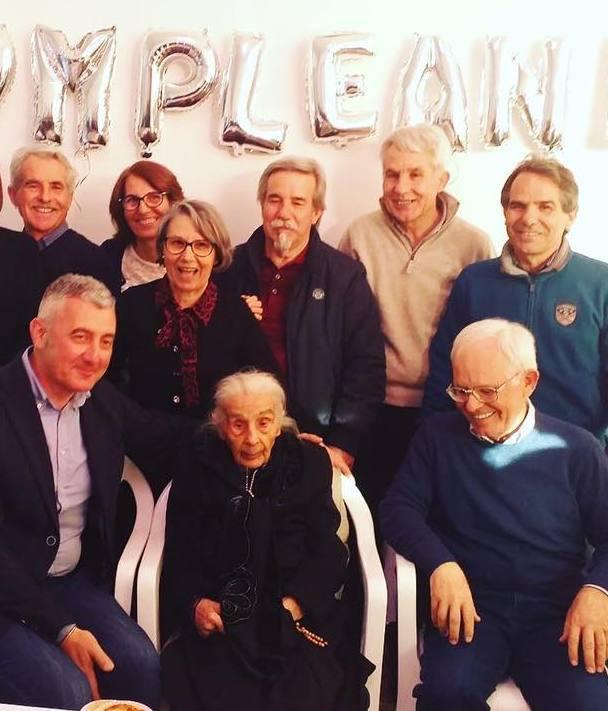 Festa con il sindaco e il comitato per i 100 anni di signora Martina 