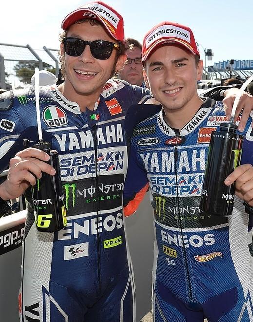 Amici mai, ma la stima ora c’è: Vale-Lorenzo, come si cambia 