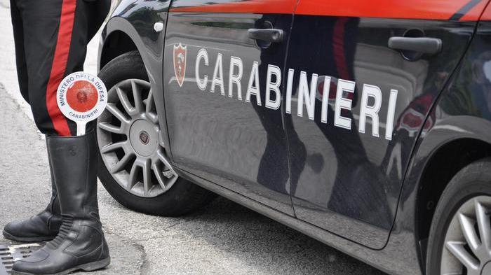 Aggressione sulla Sala, ferito un giovane