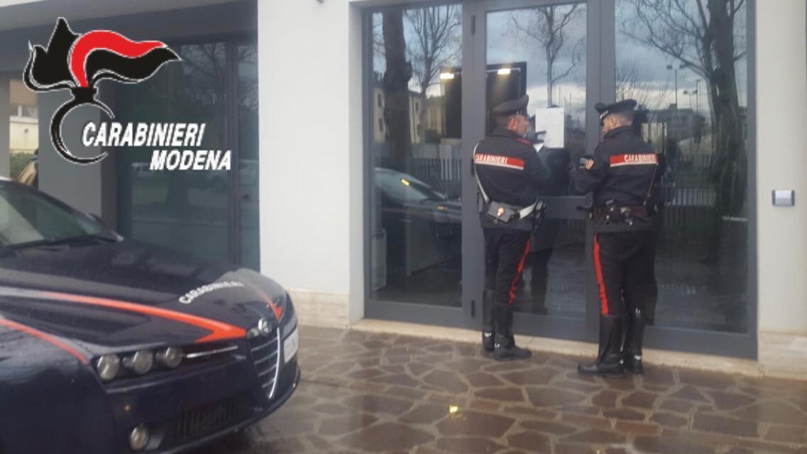 Carpi, tiene la palestra aperta nonostante divieto. Chiuso il locale