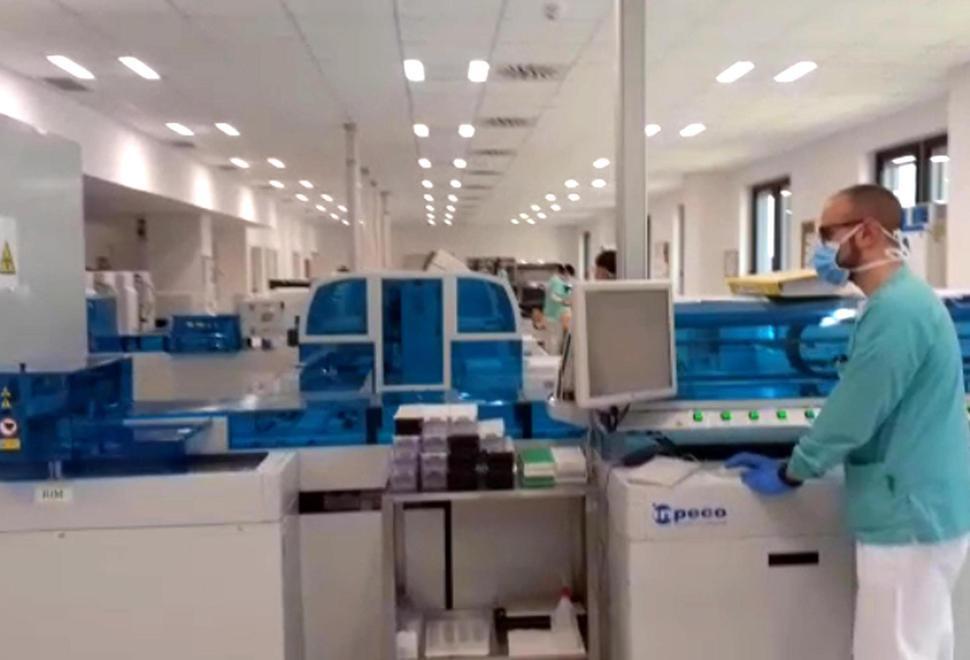 Emilia Romagna, la Sanità e il virus: «Il sistema sta reggendo bene Potenziare la terapia intensiva» 