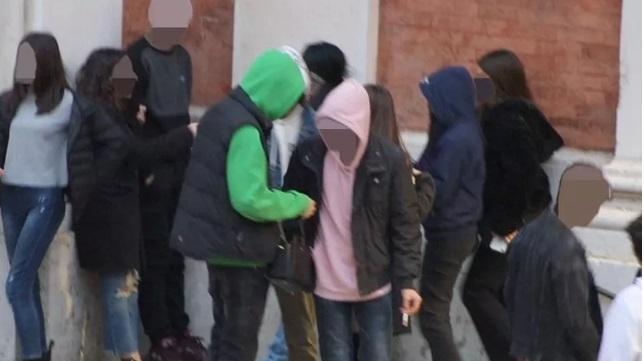 Modena, spaccio: denuncia per la gang di piazza Roma 