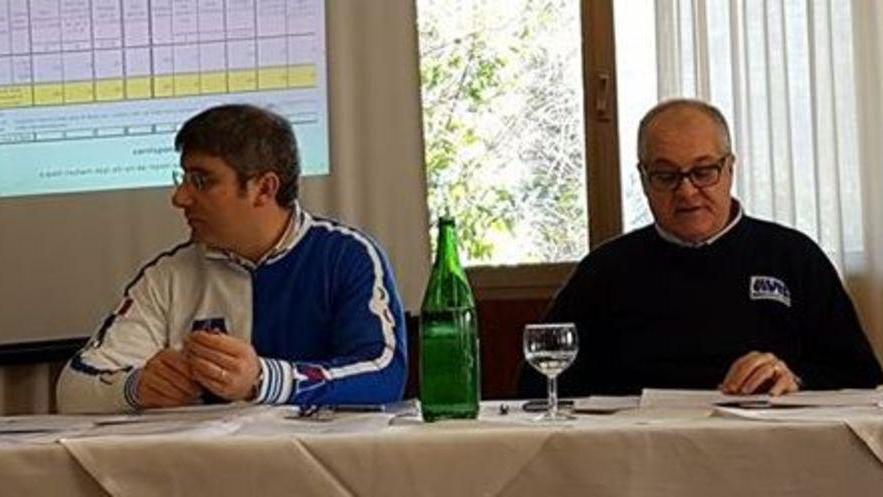 Mario Gilardi, presidente Avis, assieme al vice Mauro Farnocchia all’assemblea dei soci