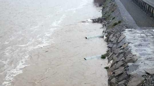 Oggi scuole chiuse a Pontremoli e idrovore in azione sul Magra
