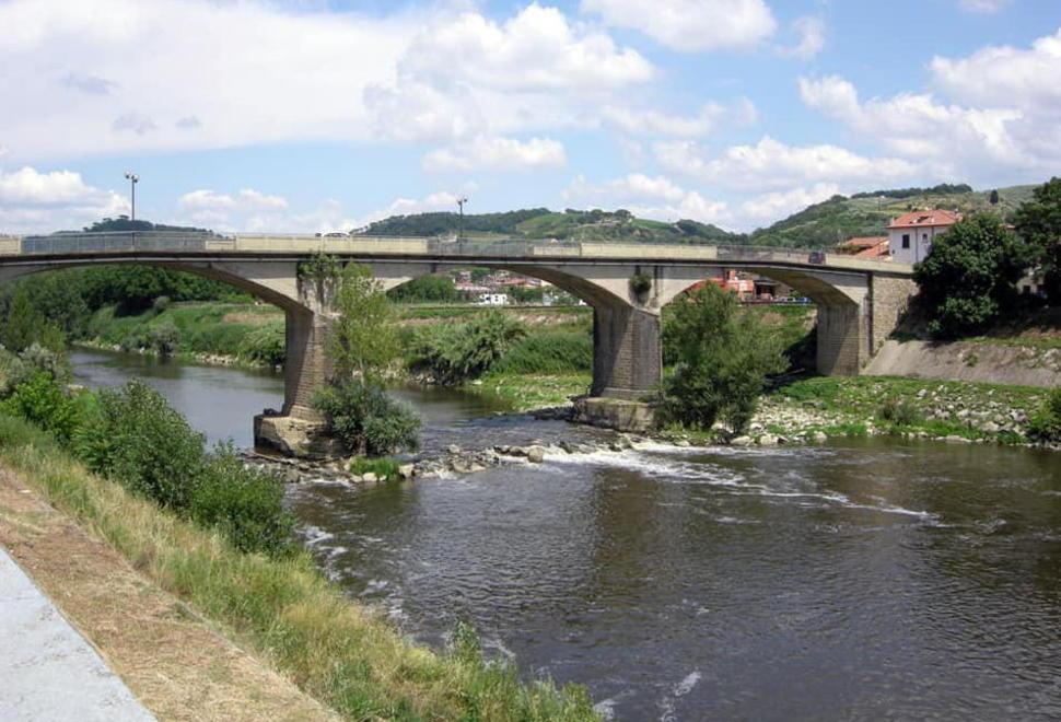 Oggi chiuso per un’ora il ponte sull’Arno 