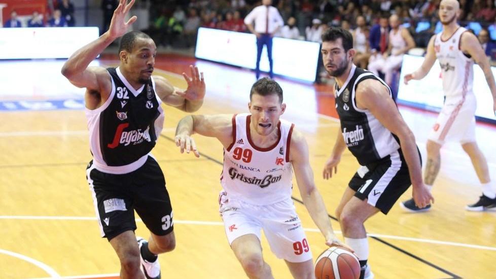 La Grissin Bon torna in campo con la Virtus Il derby della Via Emilia slitta a lunedì
