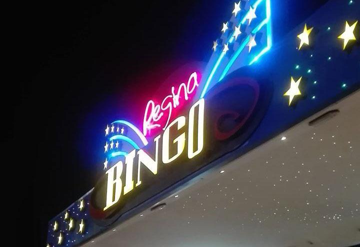 6 addetti alla vendita di cartelle per il Bingo