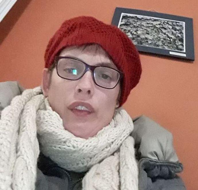 Selene Foschi, morta a 43 anni nello schianto contro un albero lungo la strada provinciale 28, a Cortona