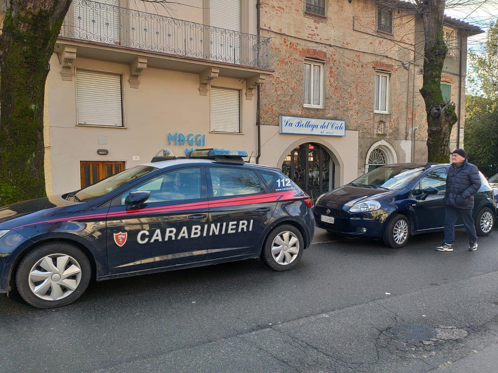 Omicidio a Camaiore: uccisa dal figlio con 10 coltellate 
