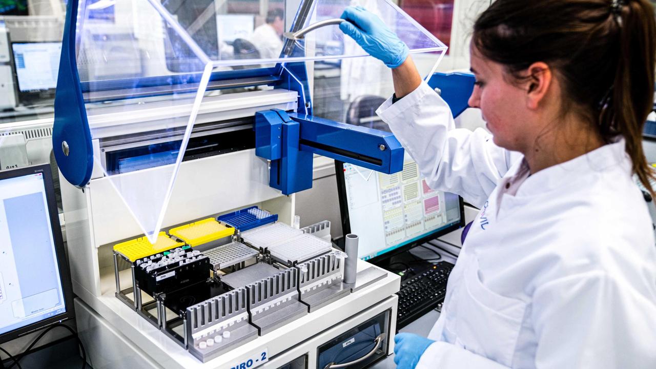 Coronavirus, altri sei casi positivi nell'Asl Toscana Centro. Scuole chiuse
