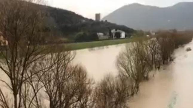 Il Serchio in piena raggiunge i 7,50 metri