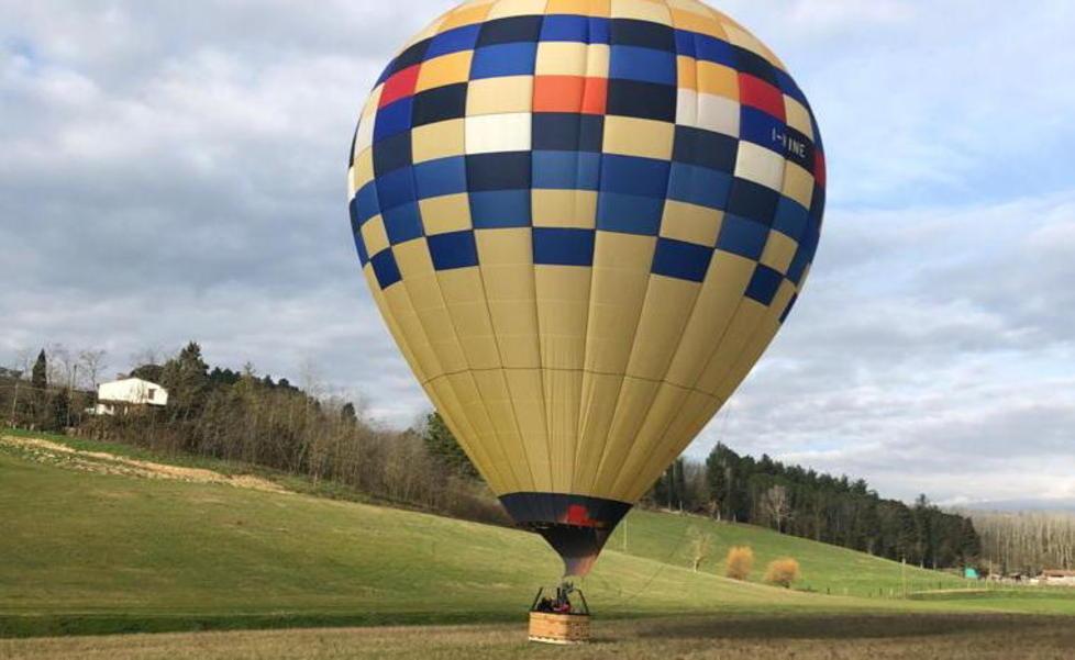 Ammirare il paesaggio vivendo l’emozione di un volo in mongolfiera
