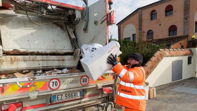 Rifiuti, sconti sulle tariffe per attività e associazioni