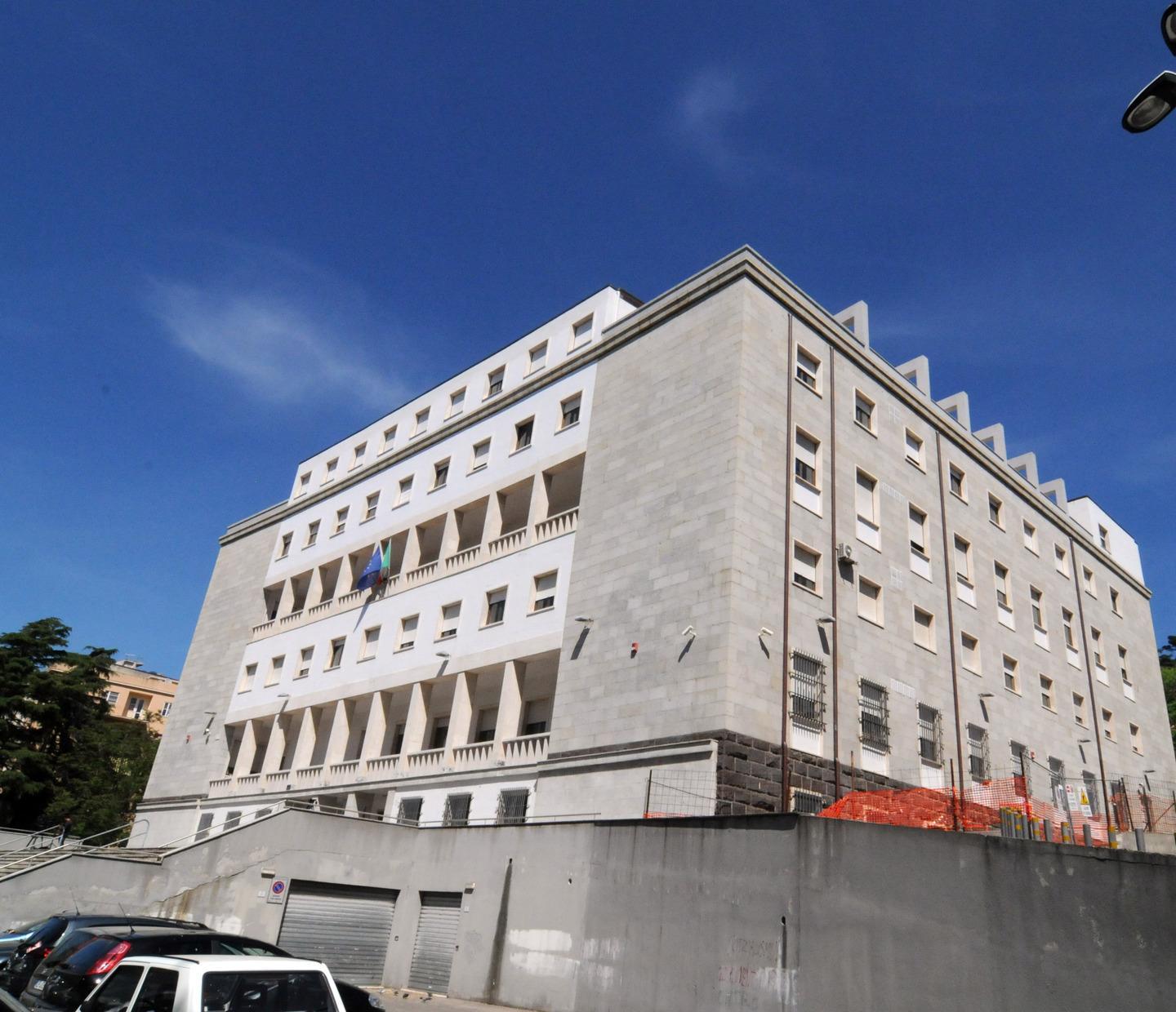 “L’accoglienza” e i veleni l’ex direttrice a giudizio 