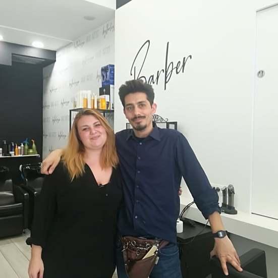 Qui lo specchio c’è... ma appare solo quando il look è completo 