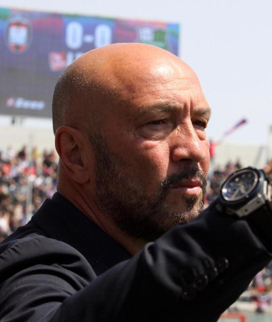 Il Cagliari dell’Uomo Ragno Zenga: voglio una squadra piena di entusiasmo e follia