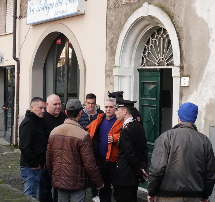 Nessuno dei vicini ha sentito i due discutere in casa