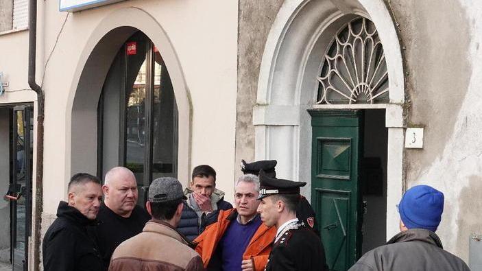 Nessuno dei vicini ha sentito i due discutere in casa