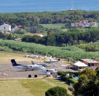 «In aereo a Pisa e Firenze con tariffe da traghetto»