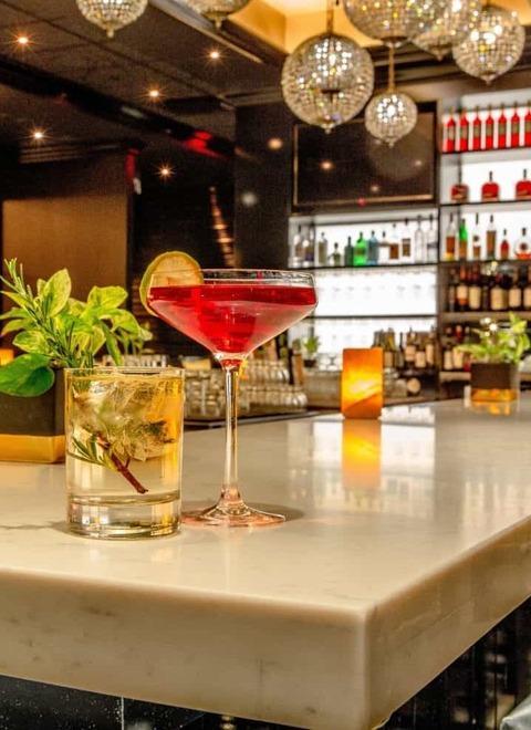 «Bar in ginocchio»