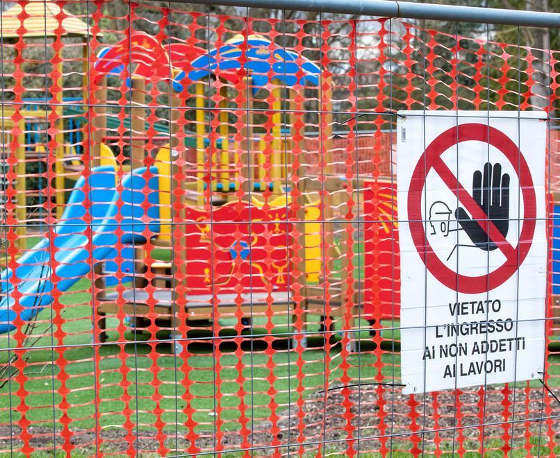 E i bambini restano senza attività né giostrine
