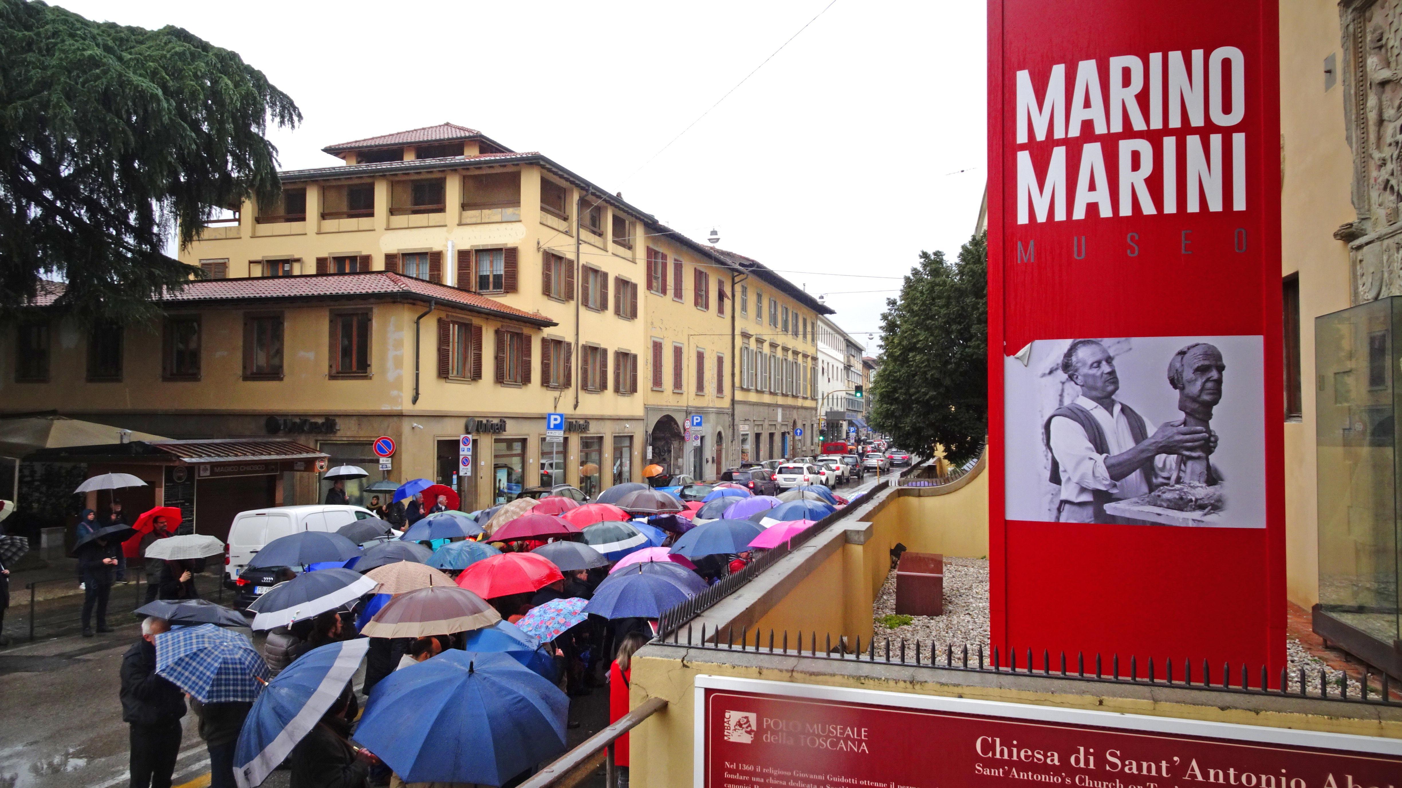 Rinviata a Pistoia la performance "Di mano in mano per Marino"