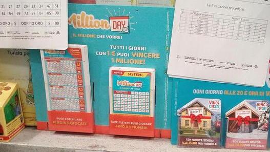Coronavirus: la Versilia chiude discoteche, musei, teatri e ferma tutte le manifestazioni