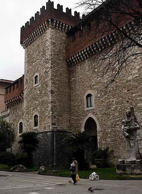 Gli studenti cinesi contro la prof: «Quelle dichiarazioni erano razziste verso di noi» 