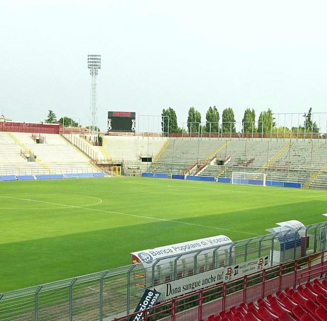 Il Coronavirus ferma il calcio dilettantistico Per 15 giorni la palla non rotolerà sul campo 