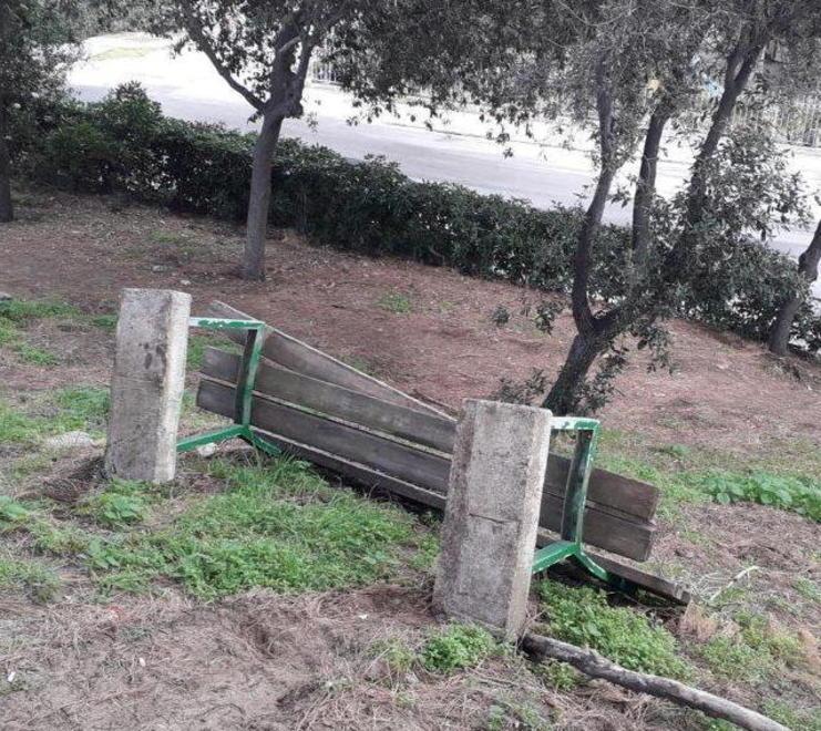 Vandali ancora in azione Dopo il campo da basket ora il parco di Ponente 