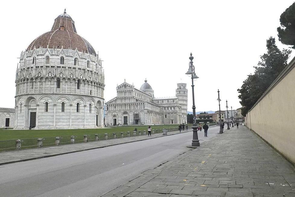 Piazza Duomo, richiesta d’aiuto delle attività in ginocchio 