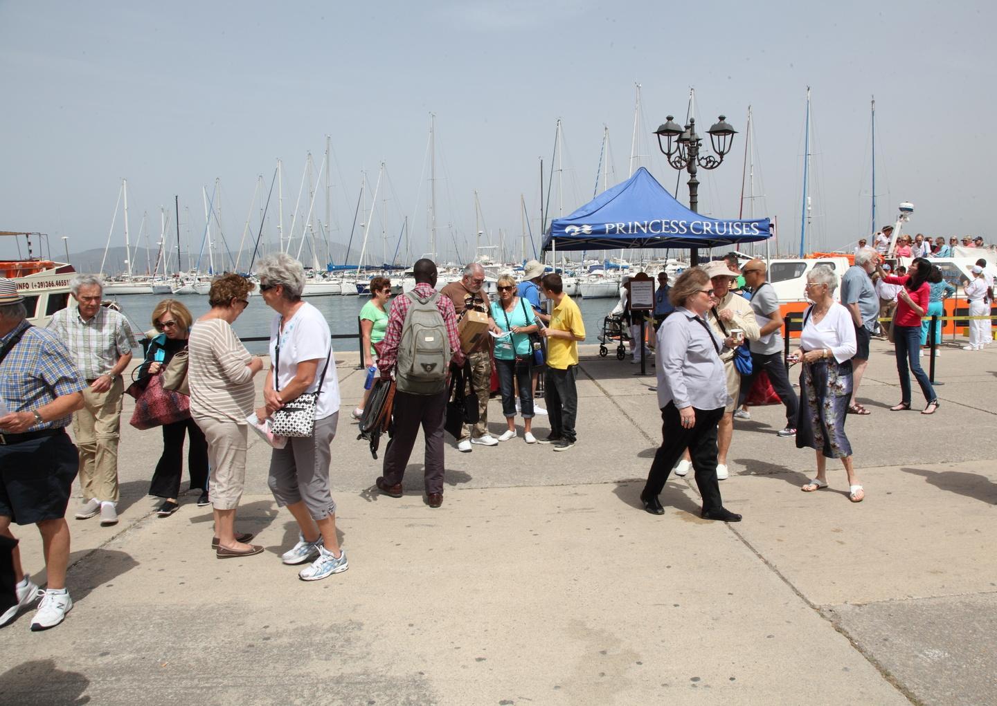 Derubava i turisti, 33enne a processo 