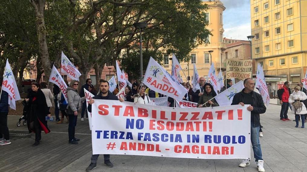 Sos dai precari della scuola «Dateci una cattedra»