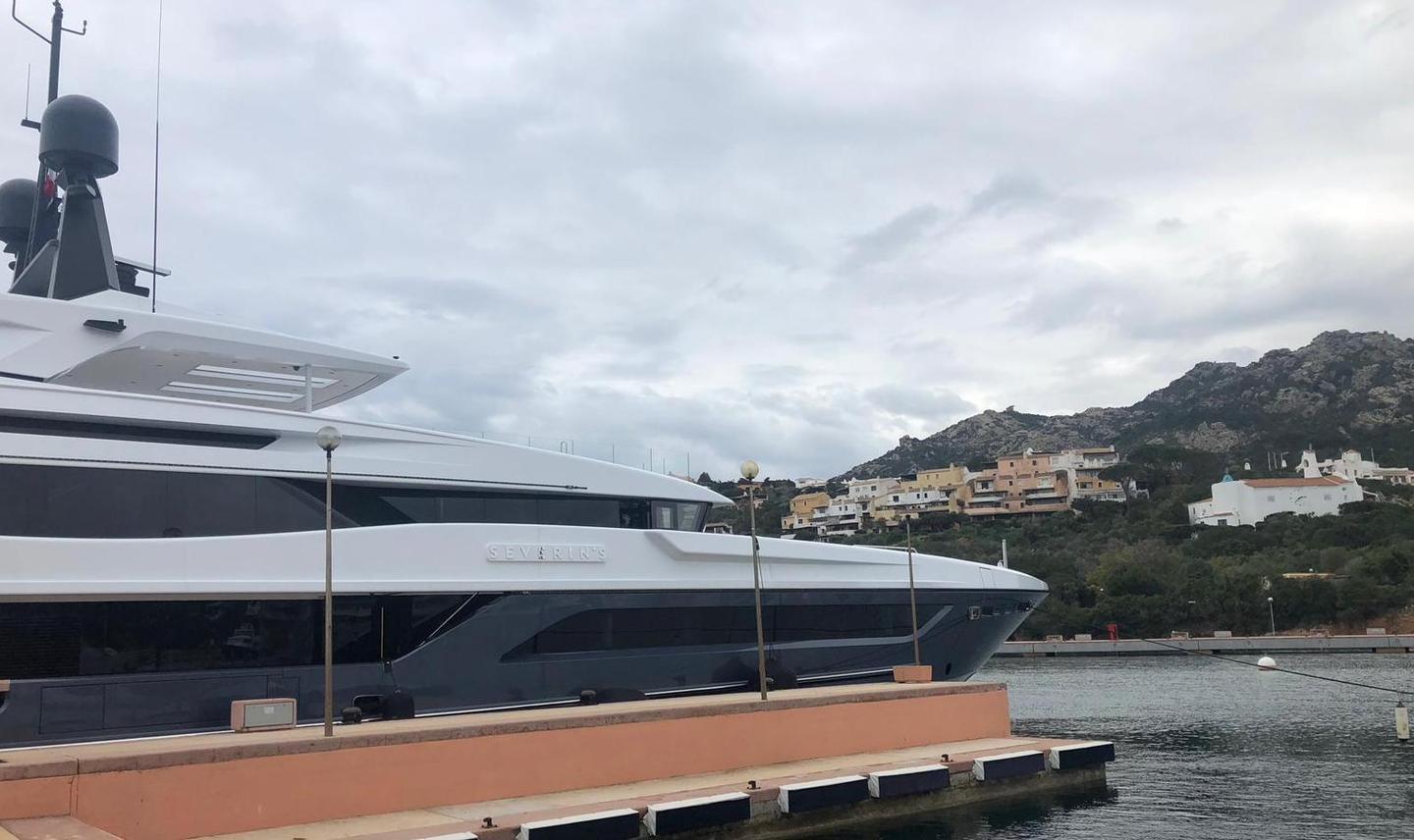 Primo mega yacht del 2020 in Costa Smeralda: ecco “Severins”