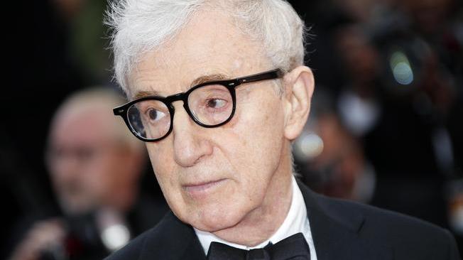 Hachette rinuncia a libro Woody Allen