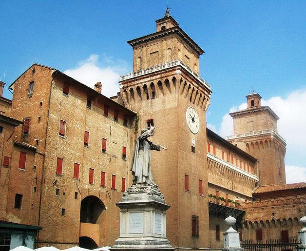 Ferrara, rincarano i biglietti dei musei cittadini. Subito Schifanoia, a luglio Castello e Pac 