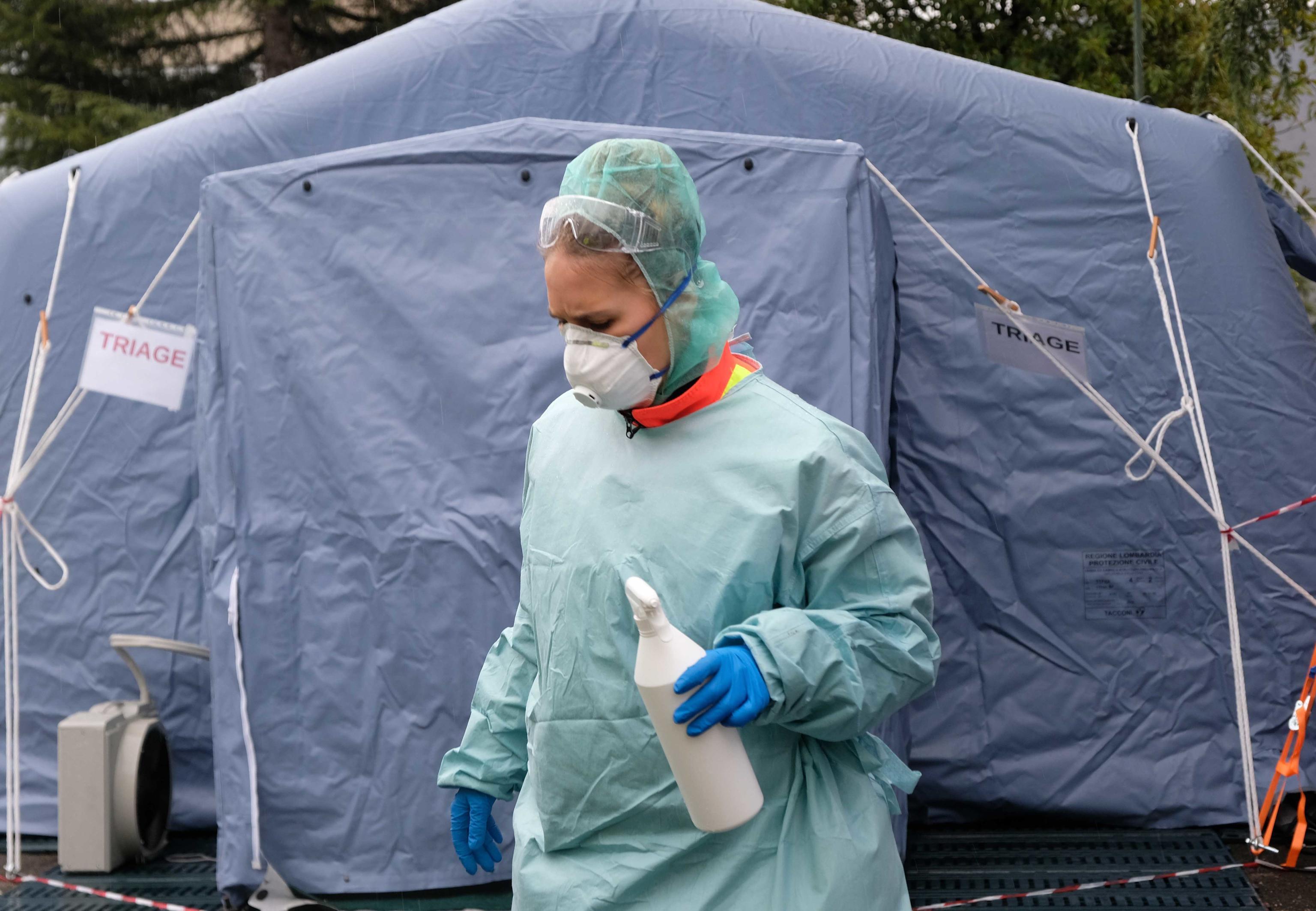 Coronavirus, 34 nuovi casi in Toscana: a oggi 113 i tamponi positivi. In quarantena i sindaci di Empoli e Firenze 