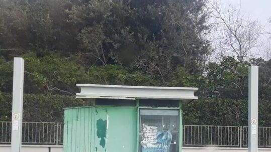 «Rimuovere il casotto del distributore Erg»